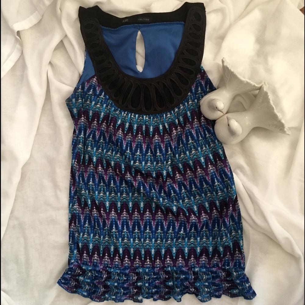 Maurice’s Keyhole-Back, Appliqué Neckline Tank Top